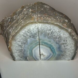 Stunning pairs of agate crystal geode bookends 6.86kg